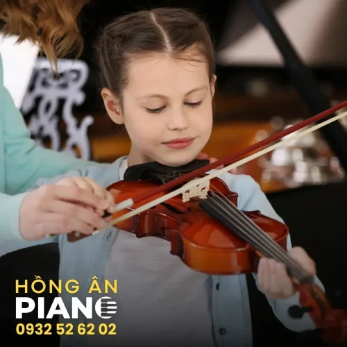 Lớp học đàn Violin cho trẻ em